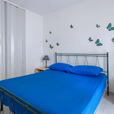 Trilocale A 100 M Dal Mare Climatizzato * Torre Pali