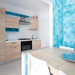 Daire Trilocale A 100 M Dal Mare Climatizzato Torre Pali